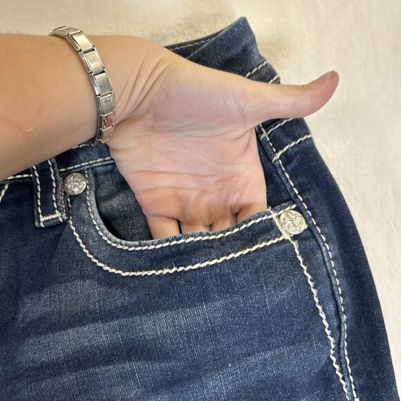 Miss Me "Leather Fleur de Lis" Rhinestone Pearls Curvy Boot 31 X 30 Bnfts Chrty - Picture 10 of 16